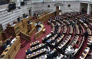 Αυξάνεται κατά 500 ευρώ το φοιτητικό στεγαστικό επίδομα - Στη Βουλή η τροπολογία