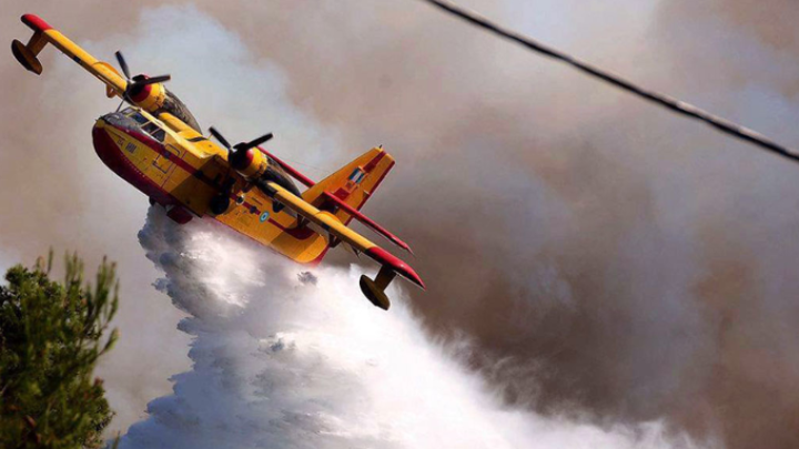 Η ΕΕ σχεδιάζει να αγοράσει 12 νέα πυροσβεστικά αεροσκάφη λόγω της κλιματικής κρίσης