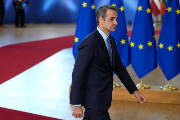 Στις Βρυξέλλες για τη Σύνοδο του Ευρωπαϊκού Συμβουλίου ο Μητσοτάκης – Επί τάπητος τουρκολυβικό μνημόνιο και μεταναστευτικές ροές από τη Λιβύη