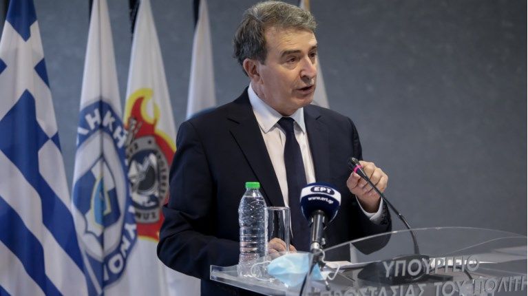 M. Χρυσοχοΐδης: «Θα συλλαμβάνεται όποιος επιχειρεί να εμποδίσει πολίτες τρίτων χωρών να εισέλθουν νόμιμα στη χώρα»