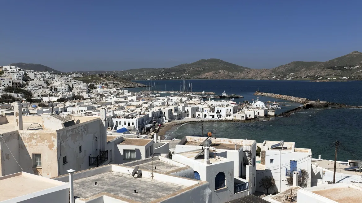 Πάρος: Δύο συλλήψεις για διακίνηση ναρκωτικών - Κατασχέθηκε κάνναβη, κοκαΐνη, δενδρύλλια και μετρητά