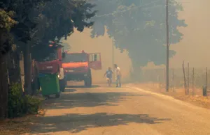 Μάχη με τις αναζωπυρώσεις σε Ρόδο, Κάρυστο και Κέρκυρα