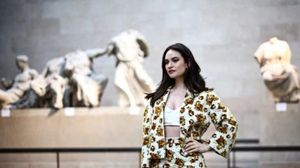 Οργή Μενδώνη για επίδειξη μόδας στο Βρετανικό Μουσείο: Ευτελίζουν το μνημείο και τις οικουμενικές του αξίες
