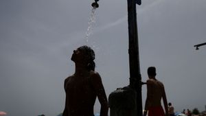 Καιρός: Στους 41 - 42 βαθμούς ο υδράργυρος σήμερα - Mέχρι 36 στις Κυκλάδες