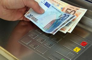 ΑΤΜ: Δωρεάν οι αναλήψεις μετρητών από σήμερα