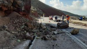 Μεγάλη κατολίσθηση στο Ημεροβίγλι της Σαντορίνης - Τι λένε οι ειδικοί
