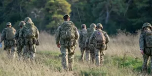 Αλλάζει η στρατιωτική θητεία: Όλοι στον Στρατό Ξηράς, 10 εβδομάδες βασική εκπαίδευση