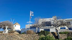 Ο Δήμος Πάρου εφαρμόζει περίοδο διακοπής οχλουσών οικοδομικών εργασιών