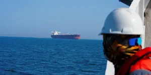 ΗΠΑ–Ιράν: Kρίσιμες συνομιλίες στην Ελβετία μετά από απειλές, προειδοποιήσεις για τα Στενά του Ορμούζ και Λίβανο