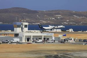 Αεροπλάνο για Πάρο επέστρεψε άμεσα στο «Ελ. Βενιζέλος»