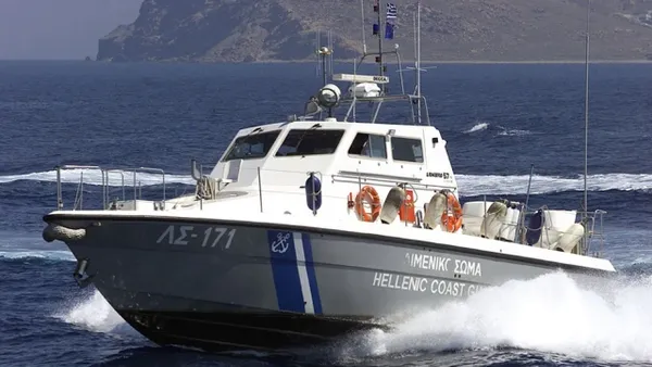 Περισυνελέγησαν  100 μετανάστες από ακυβέρνητο πλοίο ανοιχτά της Πάρου