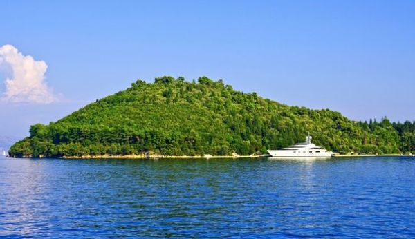Γιατί μένουν απούλητα τα ελληνικά ιδιωτικά νησιά