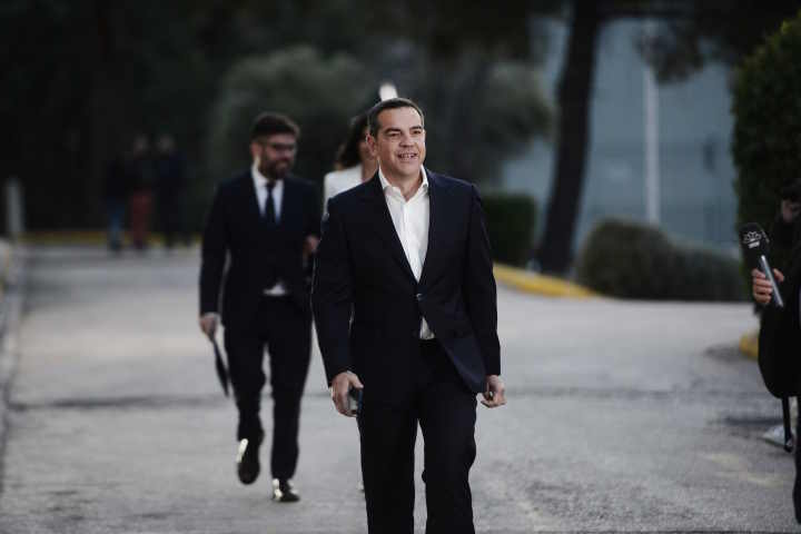 Τσίπρας πριν το ντιμπέιτ: Στο άλλο κανάλι θα μπει γκολ!