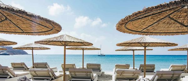 12 συλλήψεις για παράνομη  κατάληψη αιγιαλού-παραλίας