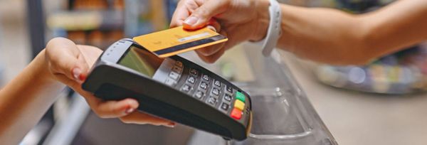 Αντίστροφη μέτρηση για τη διασύνδεση ταμειακών μηχανών με POS - Πρόστιμα φωτιά