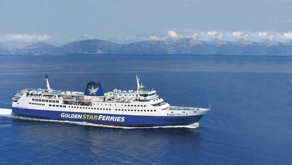 GOLDEN STAR FERRIES: Έκπτωση στους υποψήφιους φοιτητές