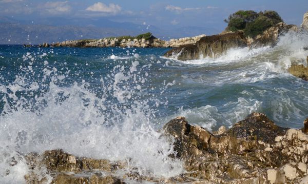 Ριπές ανέμου 132 km/h στην Παξιμάδα Καρύστου!