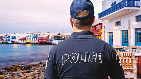 Aστυνομία: Παρουσιάστηκε διαστρεβλωμένα η επέμβαση αστυνομικών σε περιστατικό στη Μύκονο