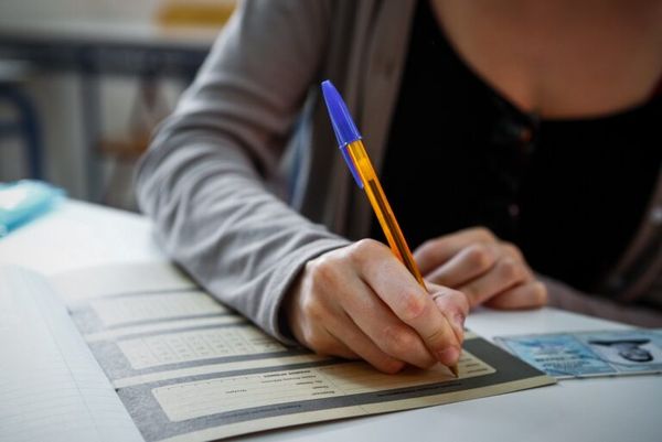 Αντίστροφη μέτρηση για τις Πανελλαδικές - Την Παρασκευή ξεκινούν - Αναλυτικά το πρόγραμμα