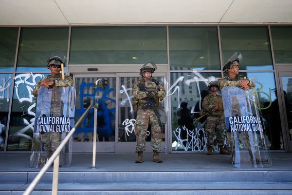 Απαγόρευση κυκλοφορίας στο κέντρο του Λος Άντζελες μετά τις ταραχές