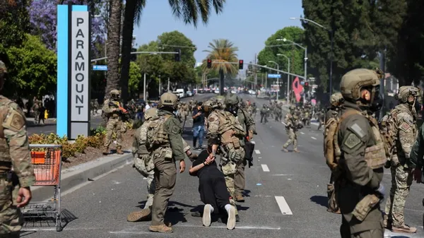 Ο Τραμπ σταμάτησε τις διαδηλώσεις στο Λος Άντζελες με την εθνοφρουρά: «Δεν θα ανεχτούμε τις πορείες της Αριστεράς»