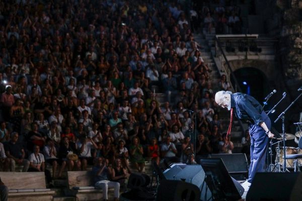 Σίγησε η φωνή του μεγάλου τραγουδοποιού Διονύση Σαββόπουλου