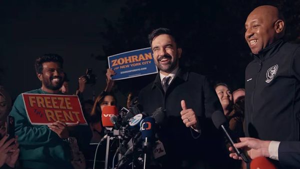 Ο Ζόχραν Μαμντάνι γίνεται ο πρώτος μουσουλμάνος δήμαρχος της Νέας Υόρκης