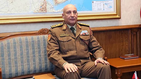 Ποιος ήταν ο Λίβυος στρατηγός Αλ Χαντάντ, που σκοτώθηκε στην αεροπορική τραγωδία στην Άγκυρα