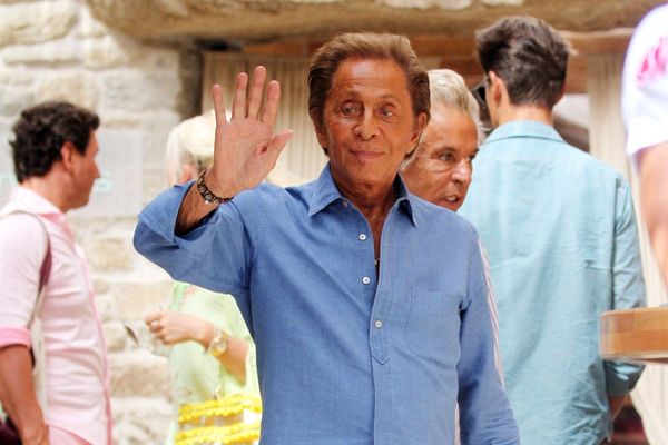 Η Μύκονος αποχαιρετά τον Βαλεντίνο – «Ένας άνθρωπος που αγάπησε το νησί»