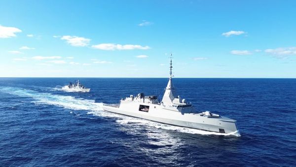 Ιστορική υποδοχή στη νέα φρεγάτα «Κίμων», την πρώτη ελληνική Belharra