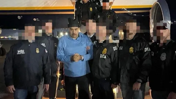 Πώς συνέλαβαν τον Μαδούρο: Η επί μήνες παρακολούθησή του, η ρεπλίκα του σπιτιού του και το φλογοβόλο σε περίπτωση που κρυβόταν