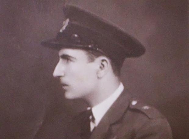 Κώστας Περρίκος: Ο Έλληνας αξιωματικός της Πολεμικής Αεροπορίας, μάρτυρας της Αντίστασης κατά τη διάρκεια της Γερμανικής Κατοχής