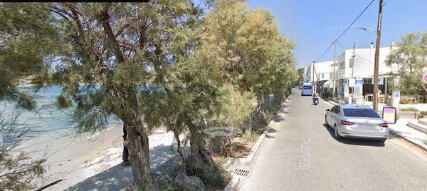 Προσωρινή διακοπή κυκλοφορίας στον παραλιακό δρόμο Λιβαδιών Παροικίας λόγω έργων οδοποιίας