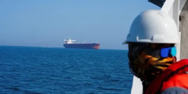 ΗΠΑ και Ιράν κοντά σε συμφωνία για 60ήμερη εκεχειρία και άνοιγμα των Στενών του Ορμούζ