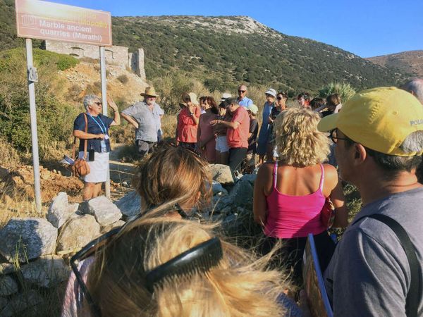 Φίλοι της Πάρου & Αντιπάρου: 
Ξενάγηση στα Αρχαία Λατομεία
